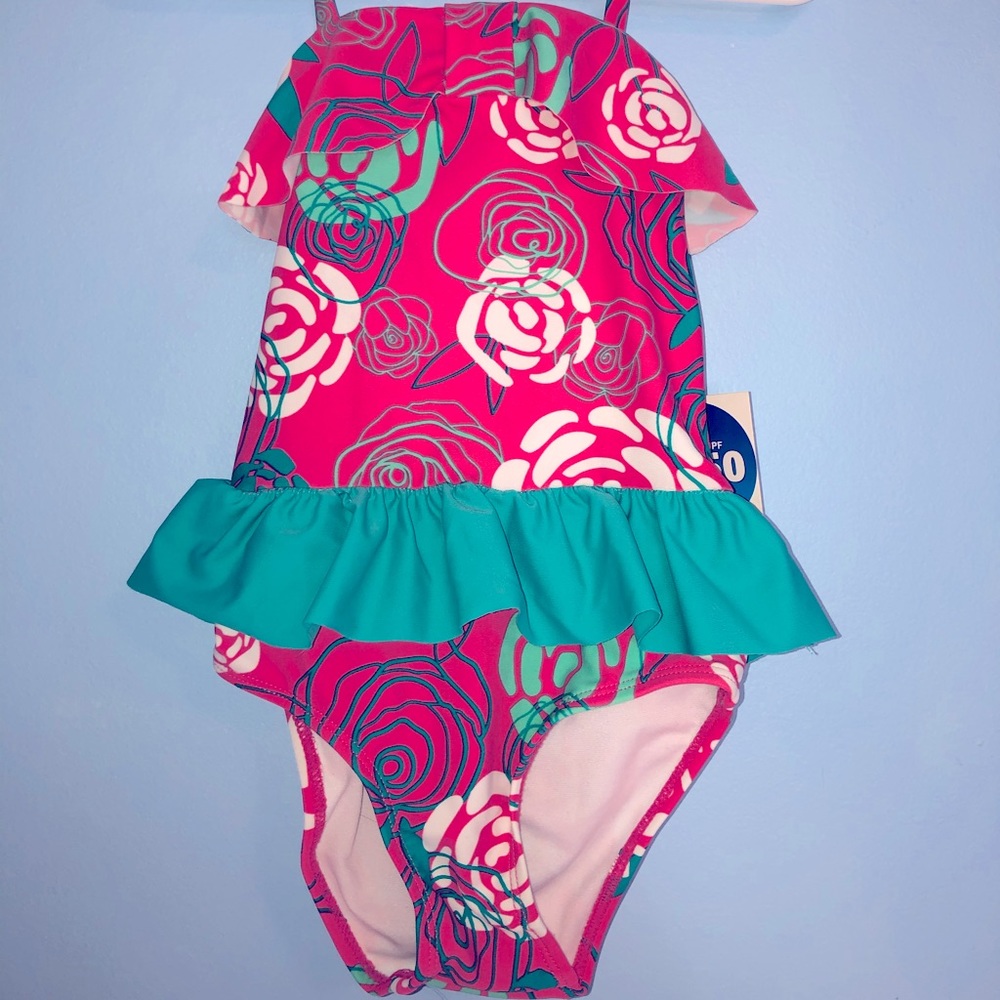 Girl’s 3T Wave Zone Bathing Suit Hat & Sandals